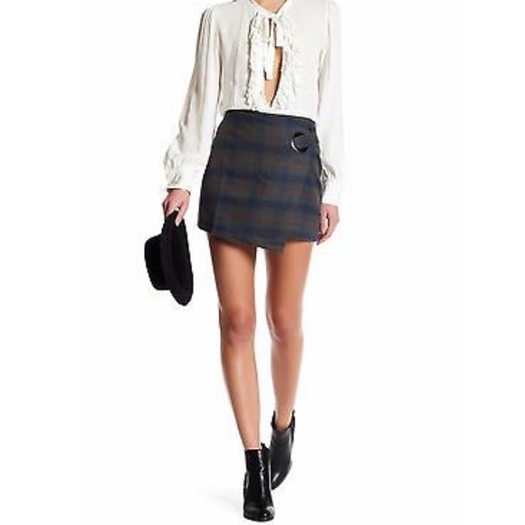 ♦️SOLD♦️Free People Tessa Plaid Faux Wrap Mini Ski - Picture 2 of 13